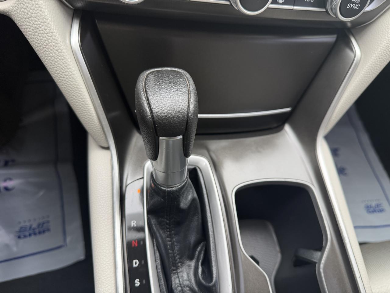 Honda Accord LX CVT 2019