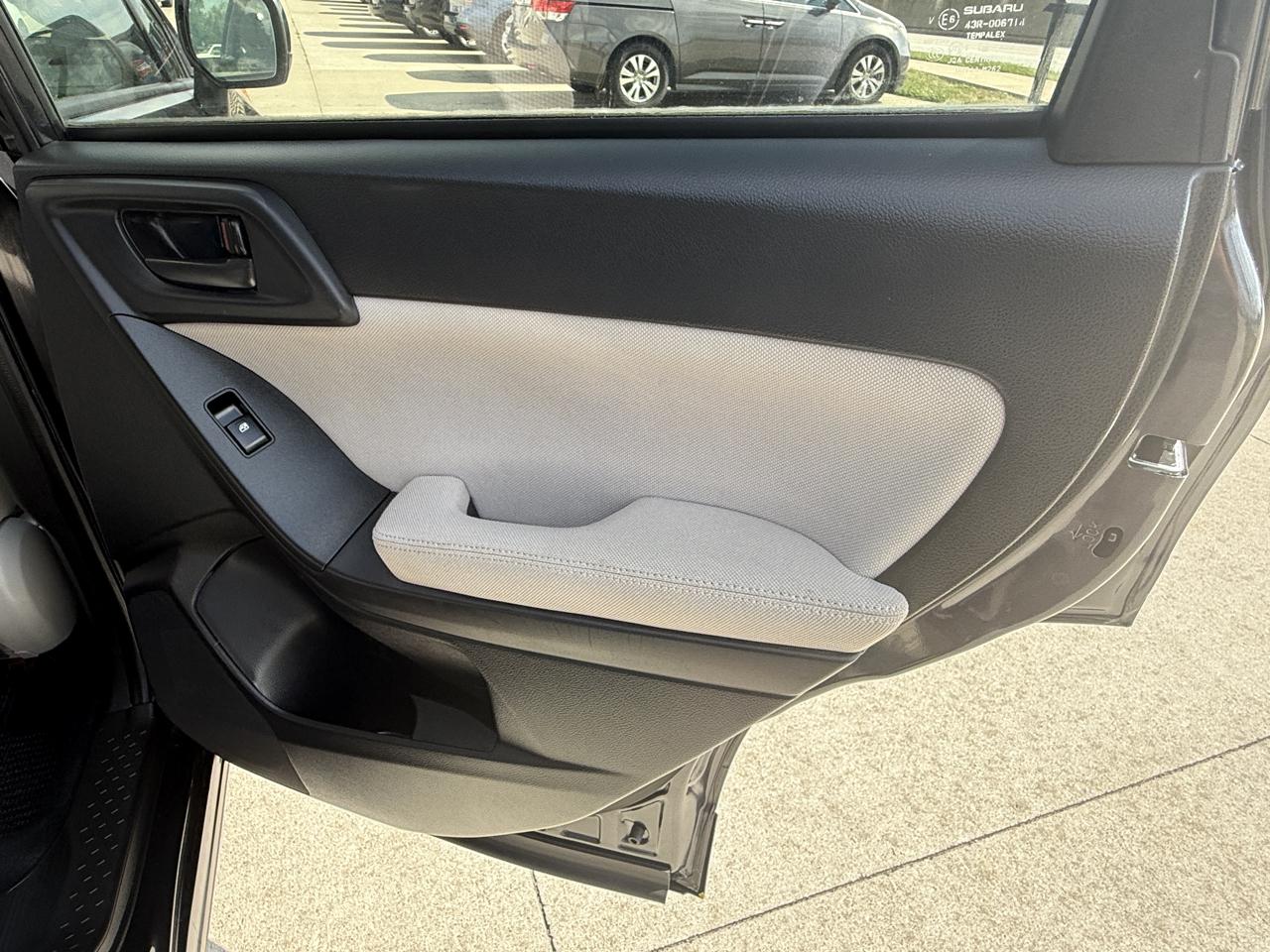 Subaru Forester 2.5i Premium 2015