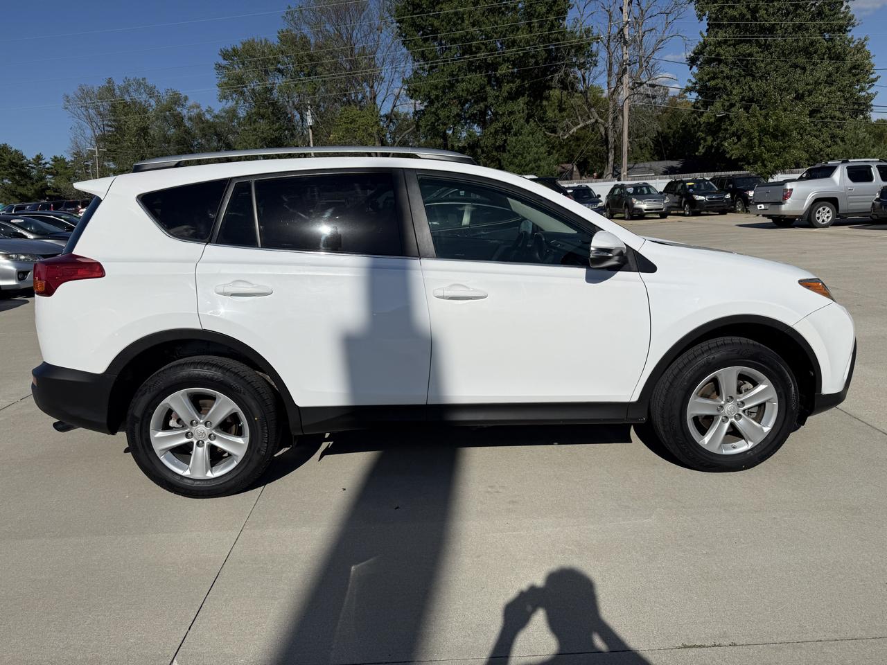 Toyota RAV4 XLE FWD 2013