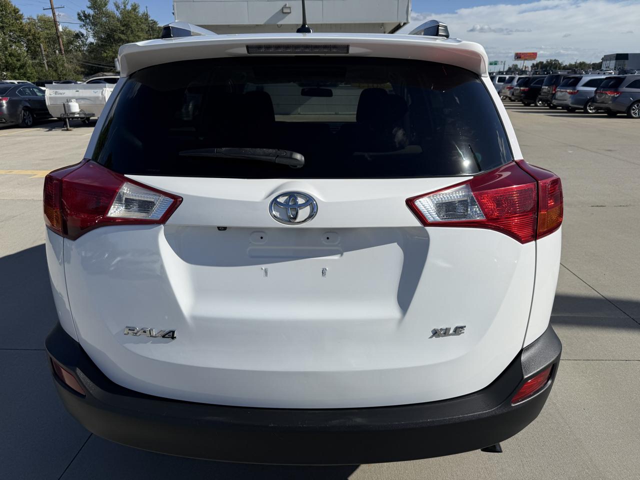 Toyota RAV4 XLE FWD 2013