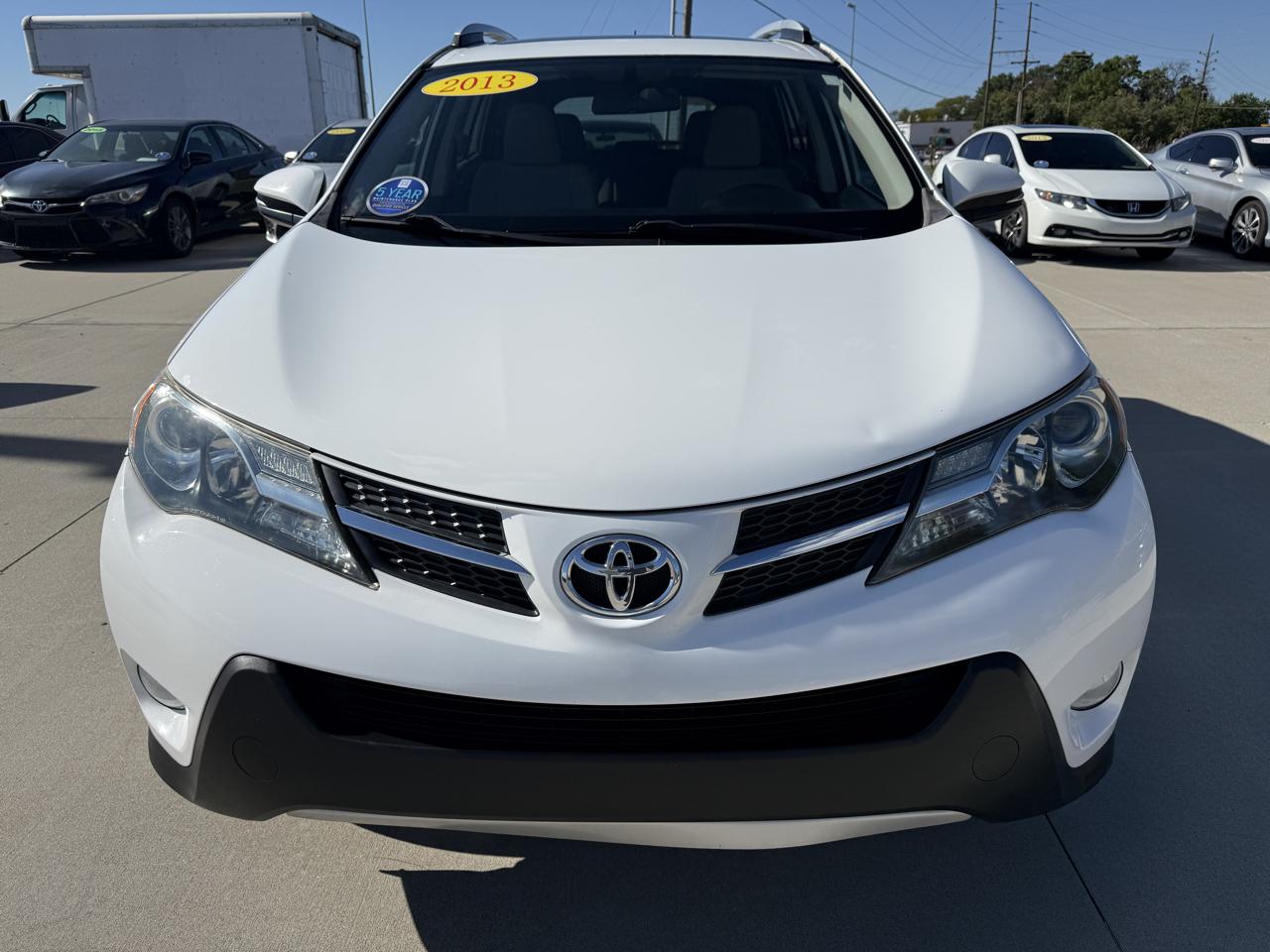 Toyota RAV4 XLE FWD 2013