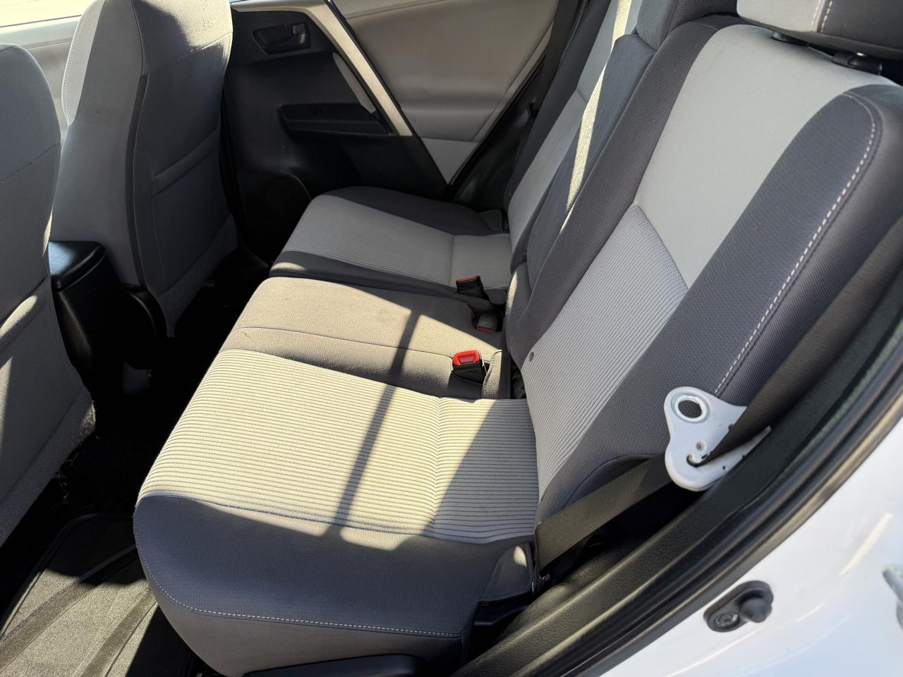 Toyota RAV4 XLE FWD 2013