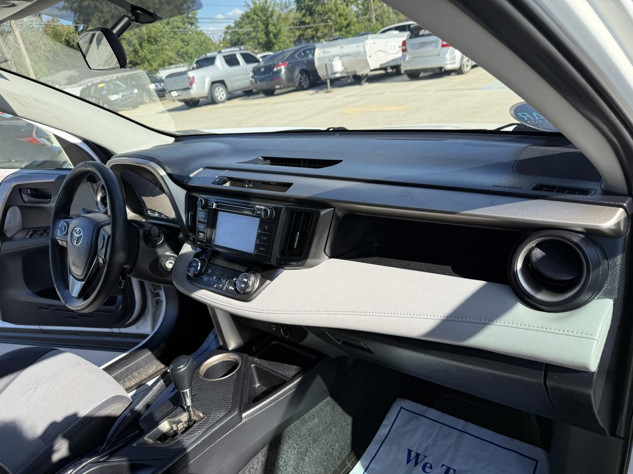 Toyota RAV4 XLE FWD 2013