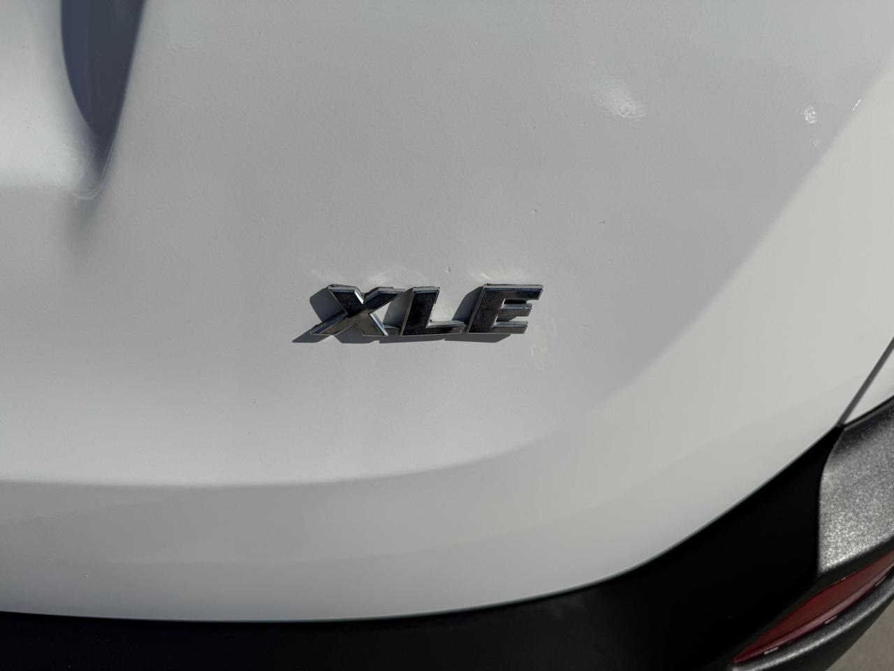 Toyota RAV4 XLE FWD 2013