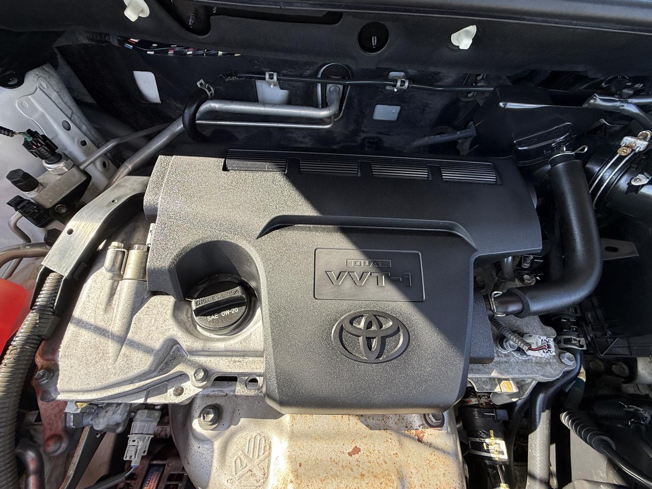 Toyota RAV4 XLE FWD 2013