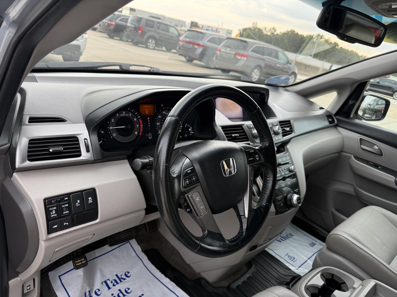 Honda Odyssey Touring 2012