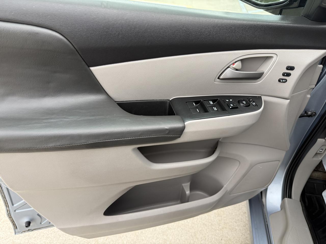 Honda Odyssey Touring 2012