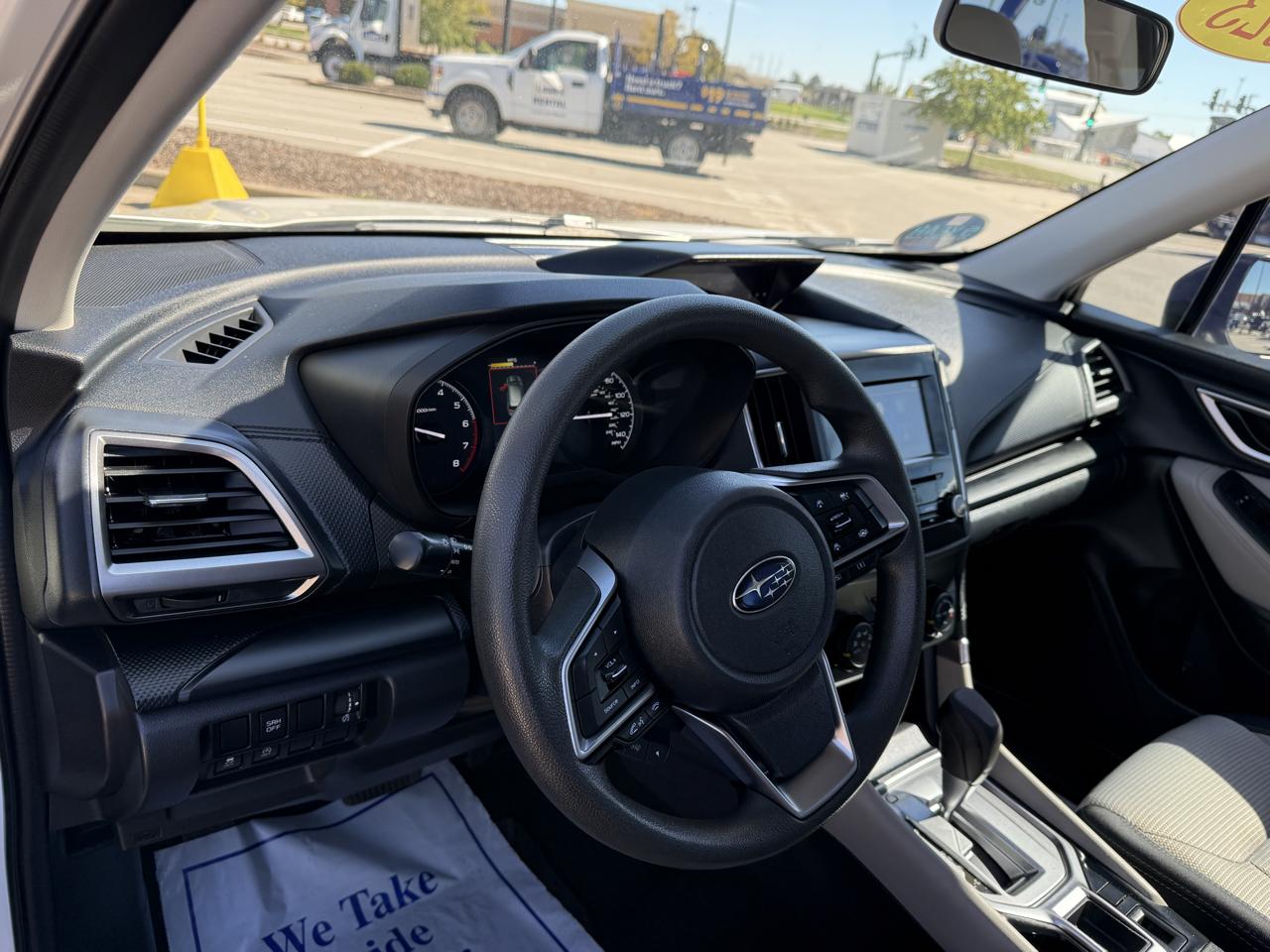Subaru Forester Base 2023