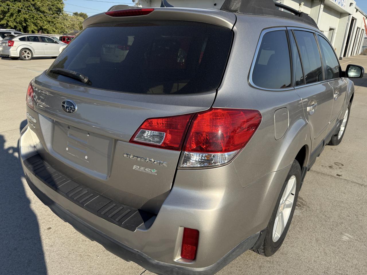 Subaru Outback 2.5i Premium 2014