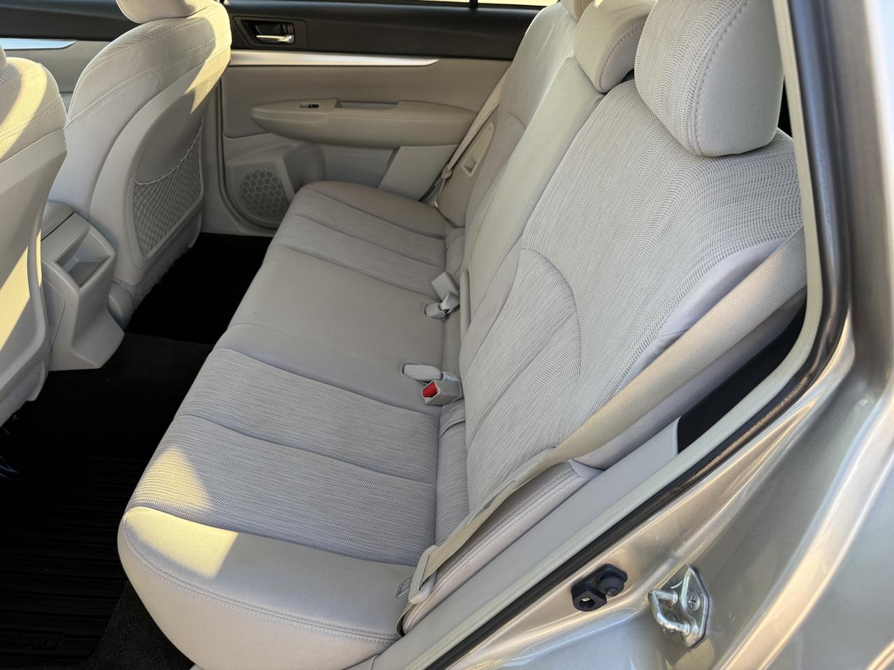 Subaru Outback 2.5i Premium 2014