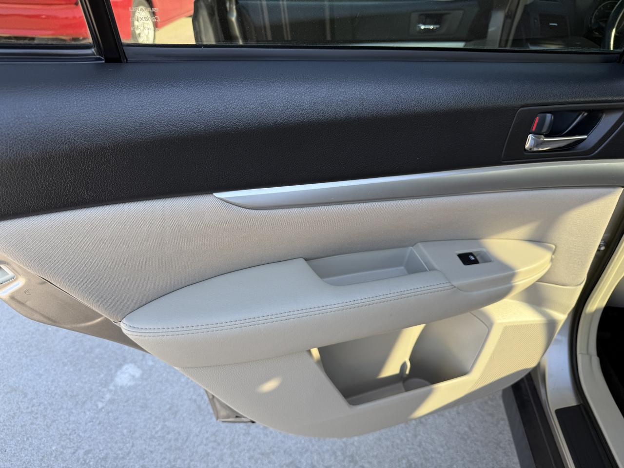 Subaru Outback 2.5i Premium 2014