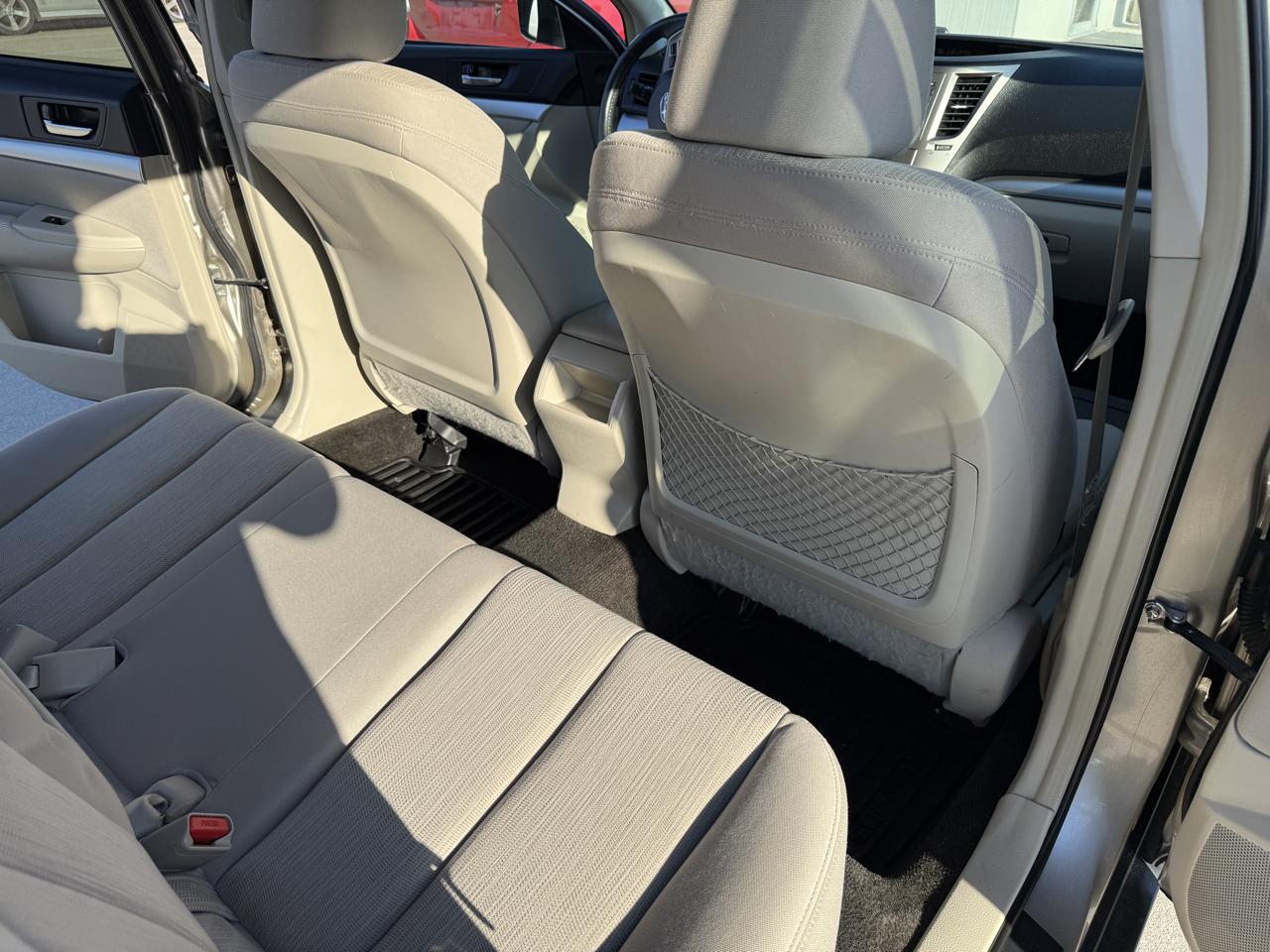 Subaru Outback 2.5i Premium 2014