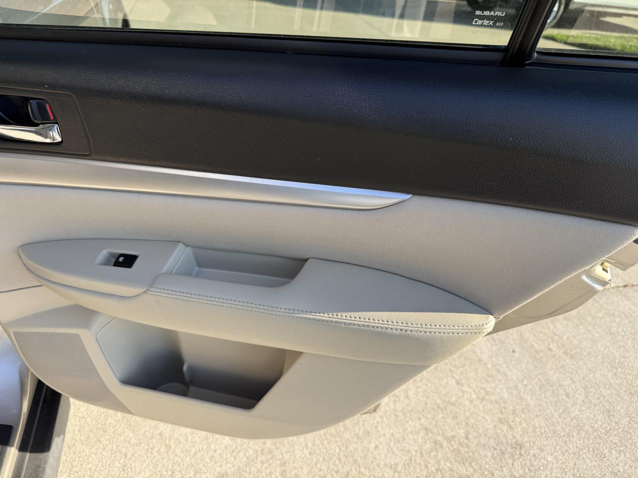 Subaru Outback 2.5i Premium 2014