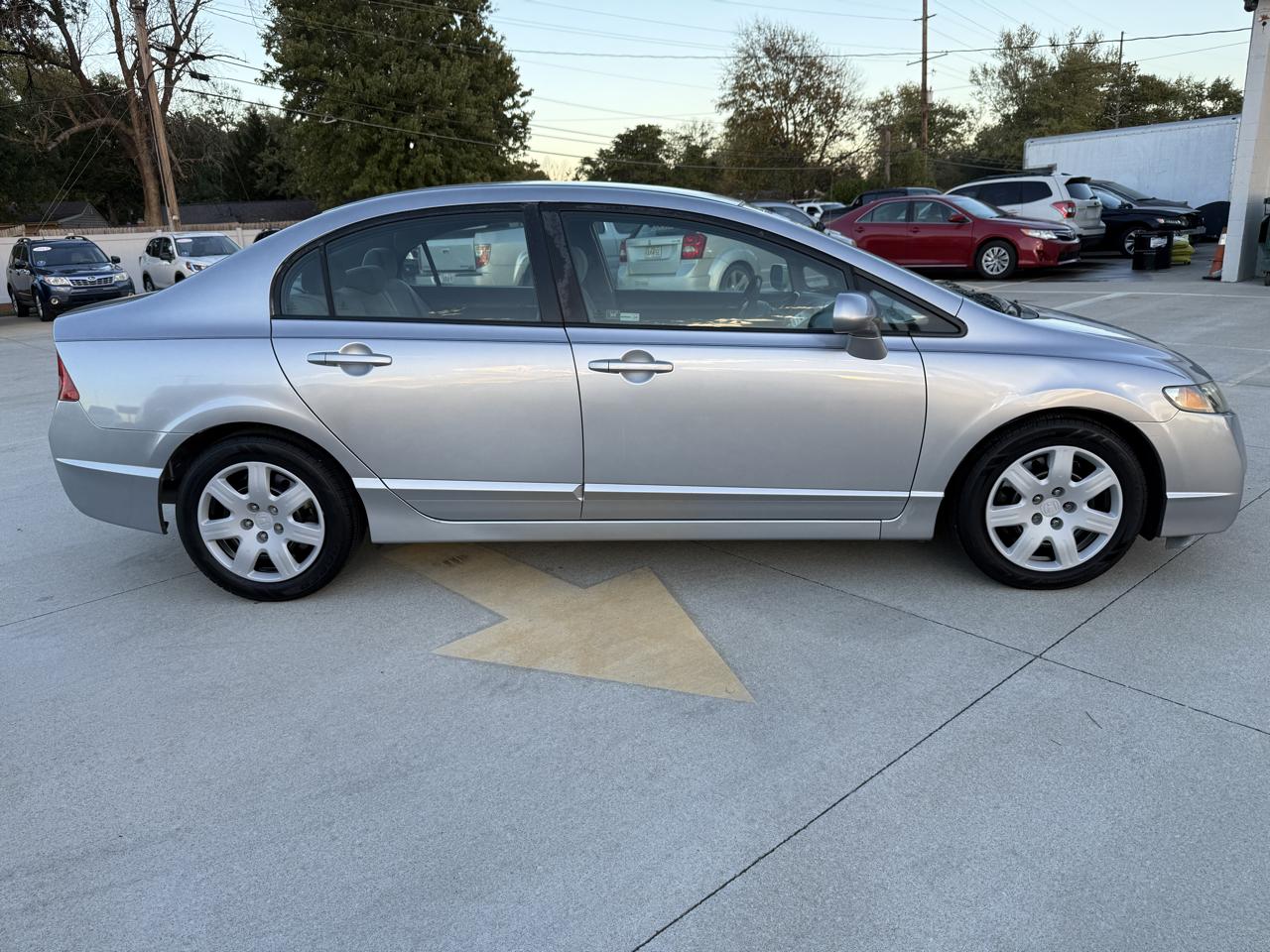 Honda Civic LX Sedan AT 2010