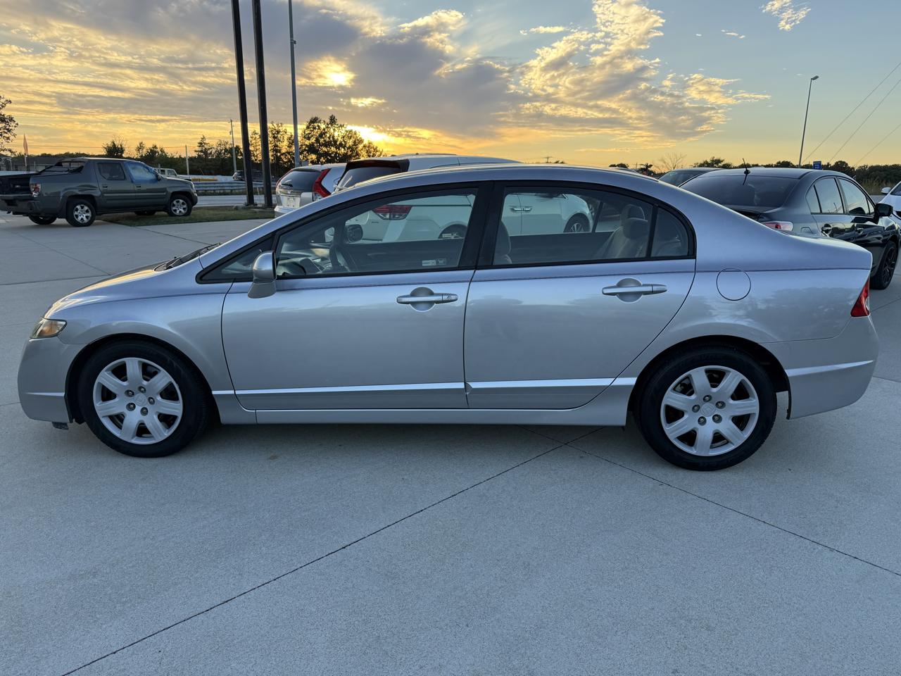 Honda Civic LX Sedan AT 2010
