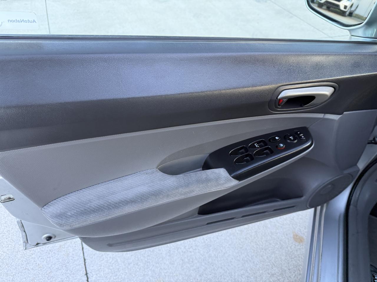 Honda Civic LX Sedan AT 2010