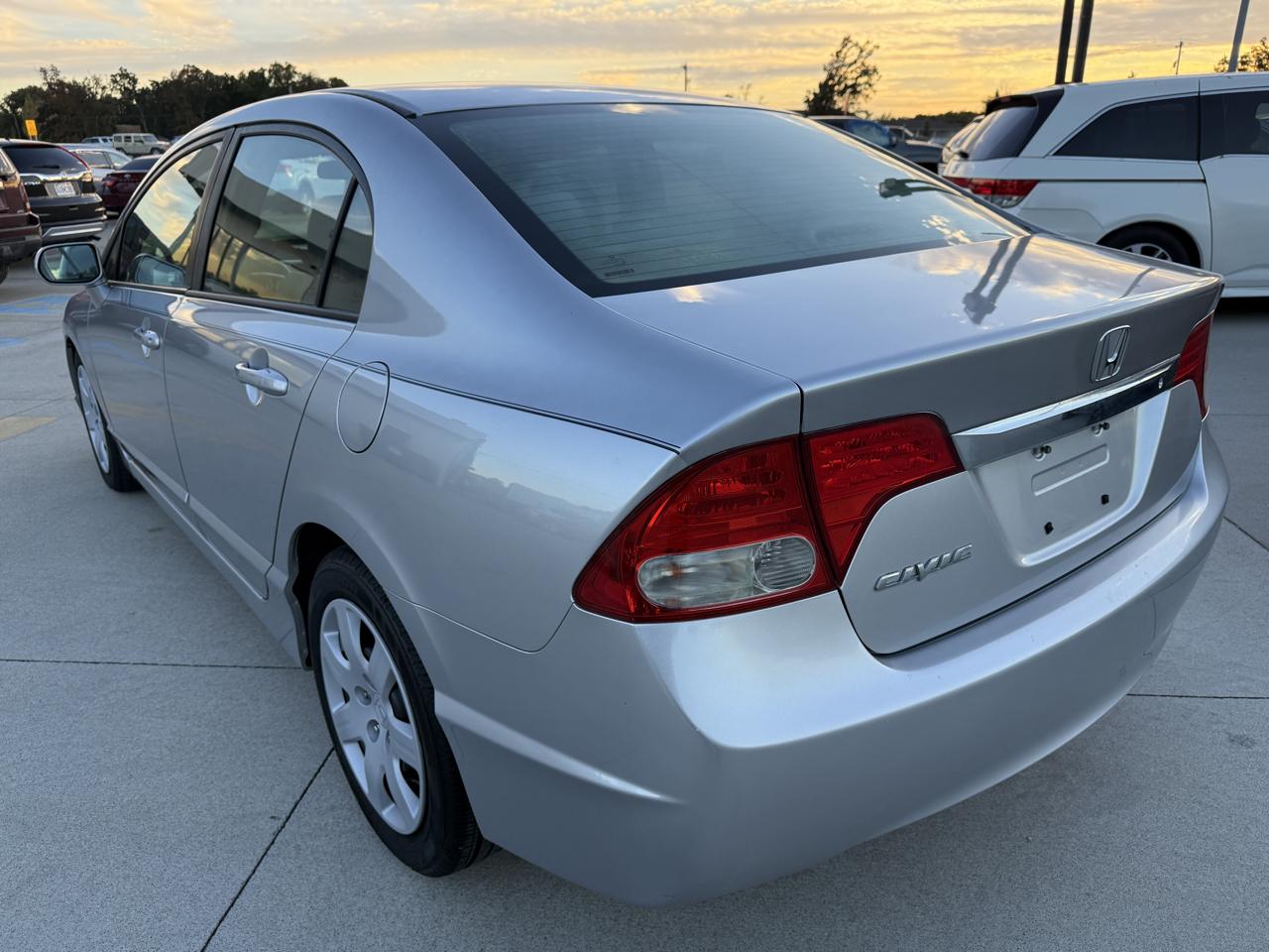 Honda Civic LX Sedan AT 2010