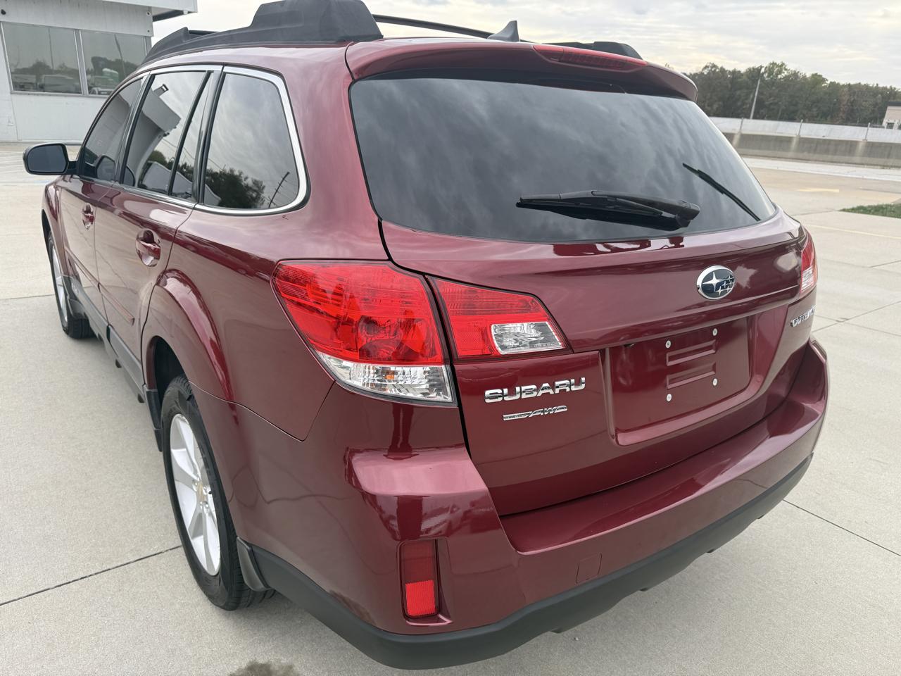 Subaru Outback 2.5i Limited 2013