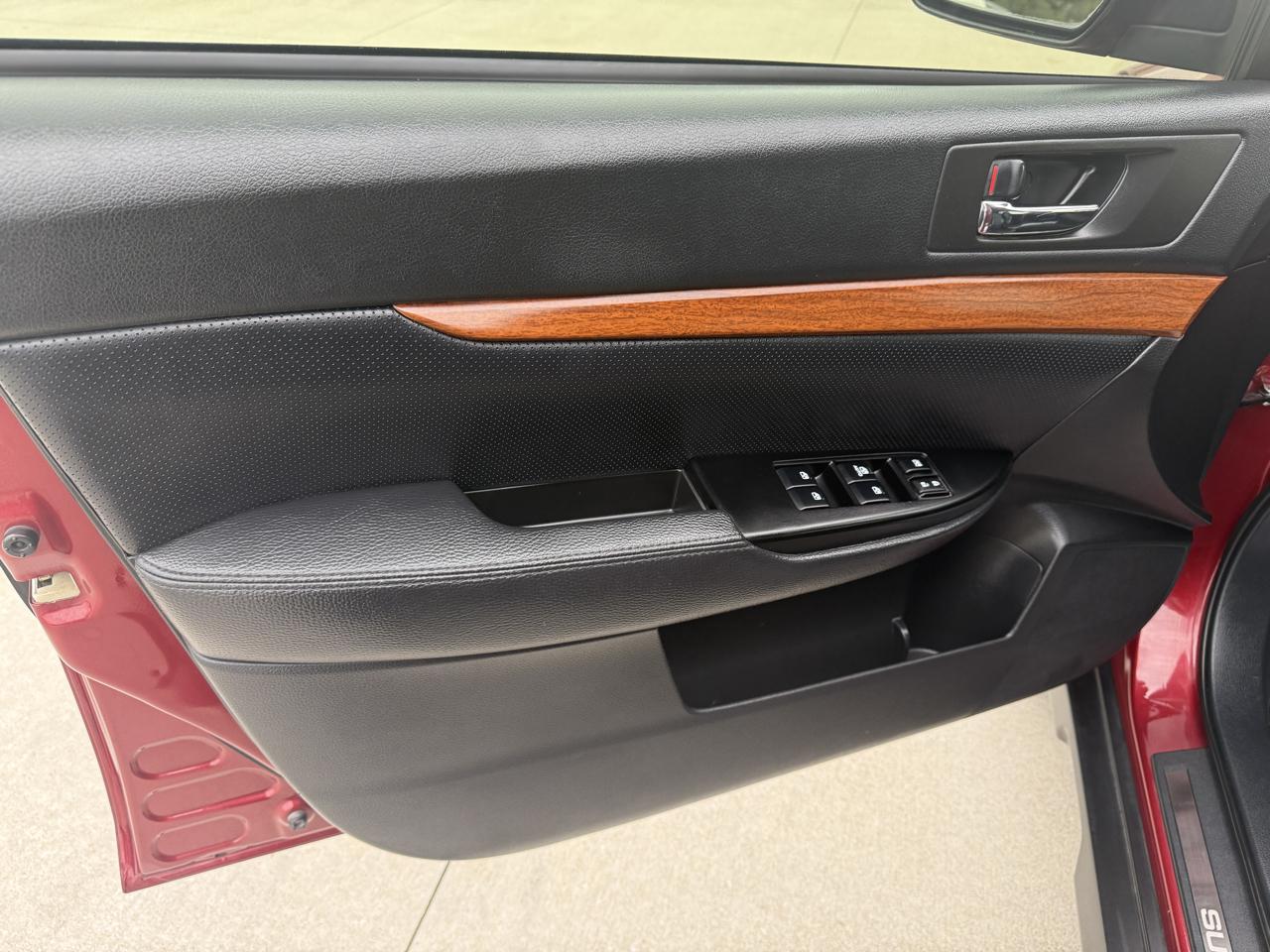 Subaru Outback 2.5i Limited 2013