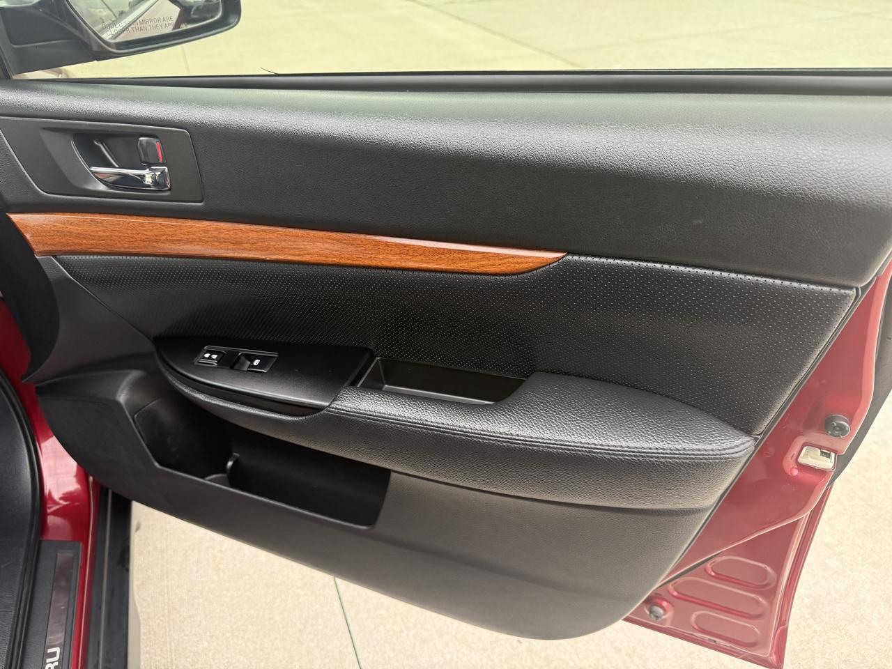 Subaru Outback 2.5i Limited 2013