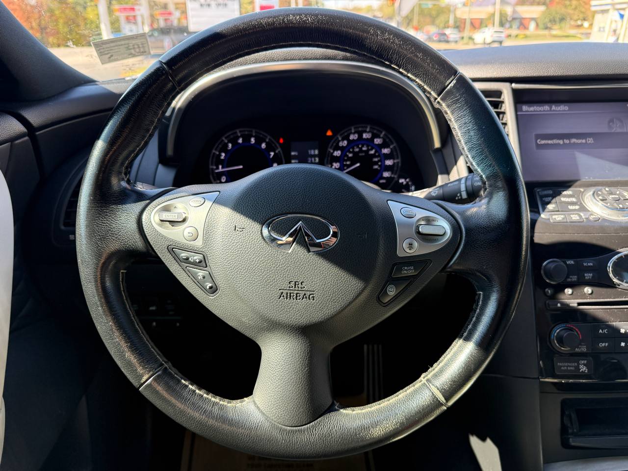 Infiniti QX70 4D SUV AWD V6 2017 Infiniti QX70 4D SUV AWD V6 2017