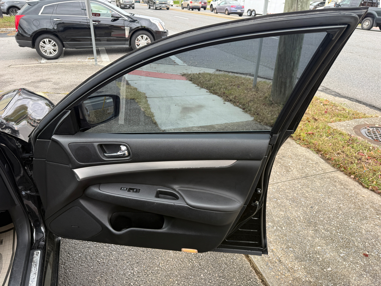 Infiniti G Sedan 37x AWD 2013 Infiniti G Sedan 37x AWD 2013