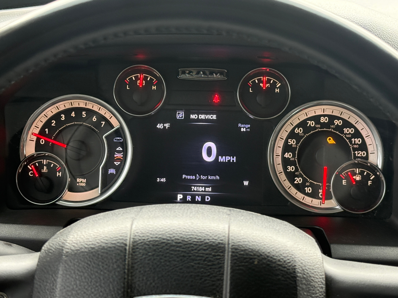 RAM 1500 SLT Crew Cab SWB 4WD 2016 RAM 1500 SLT Crew Cab SWB 4WD 2016