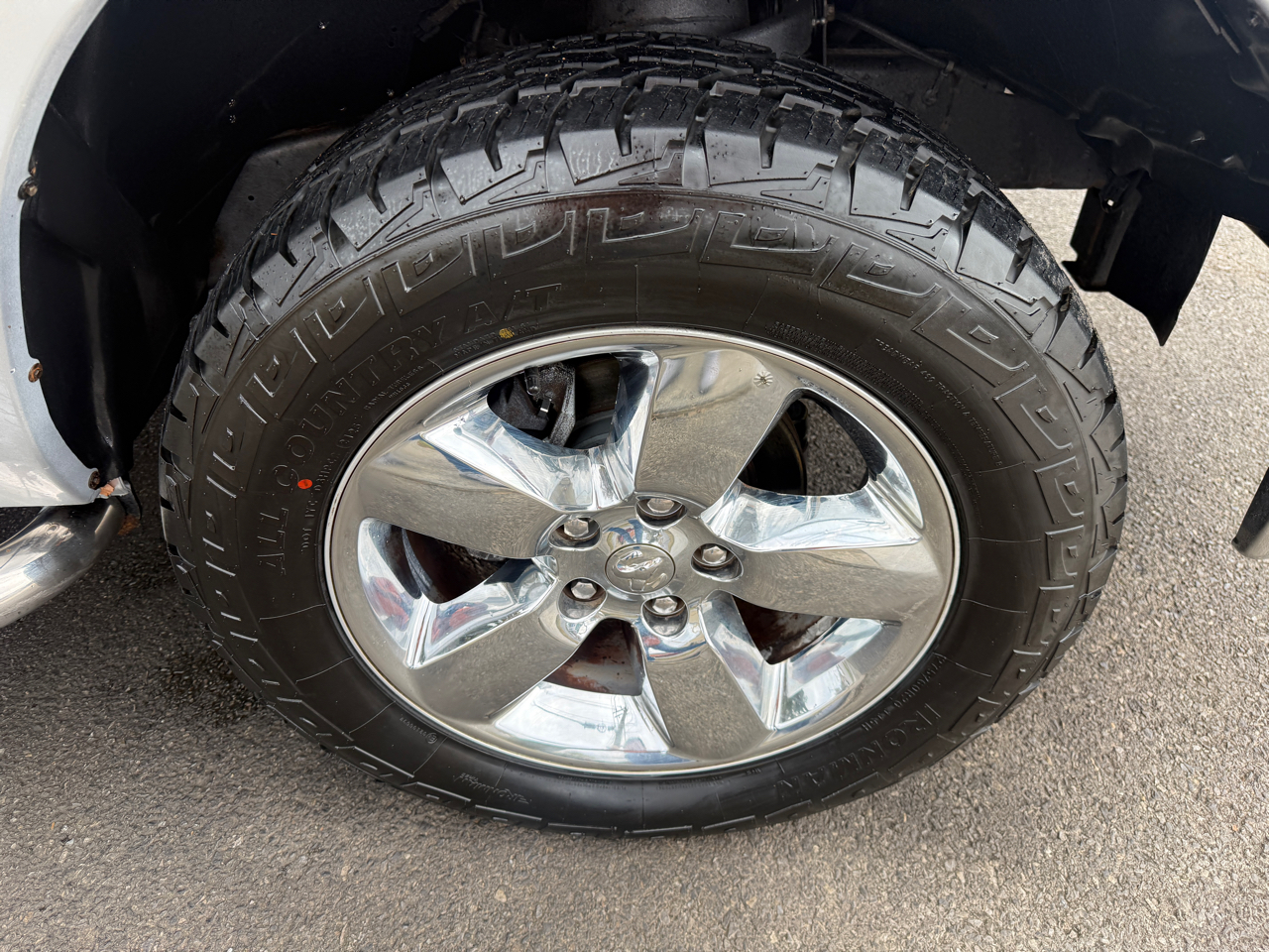 RAM 1500 SLT Crew Cab SWB 4WD 2016 RAM 1500 SLT Crew Cab SWB 4WD 2016