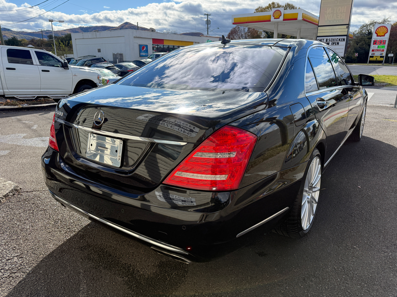 Mercedes-Benz S-Class S600 2010 Mercedes-Benz S-Class S600 2010