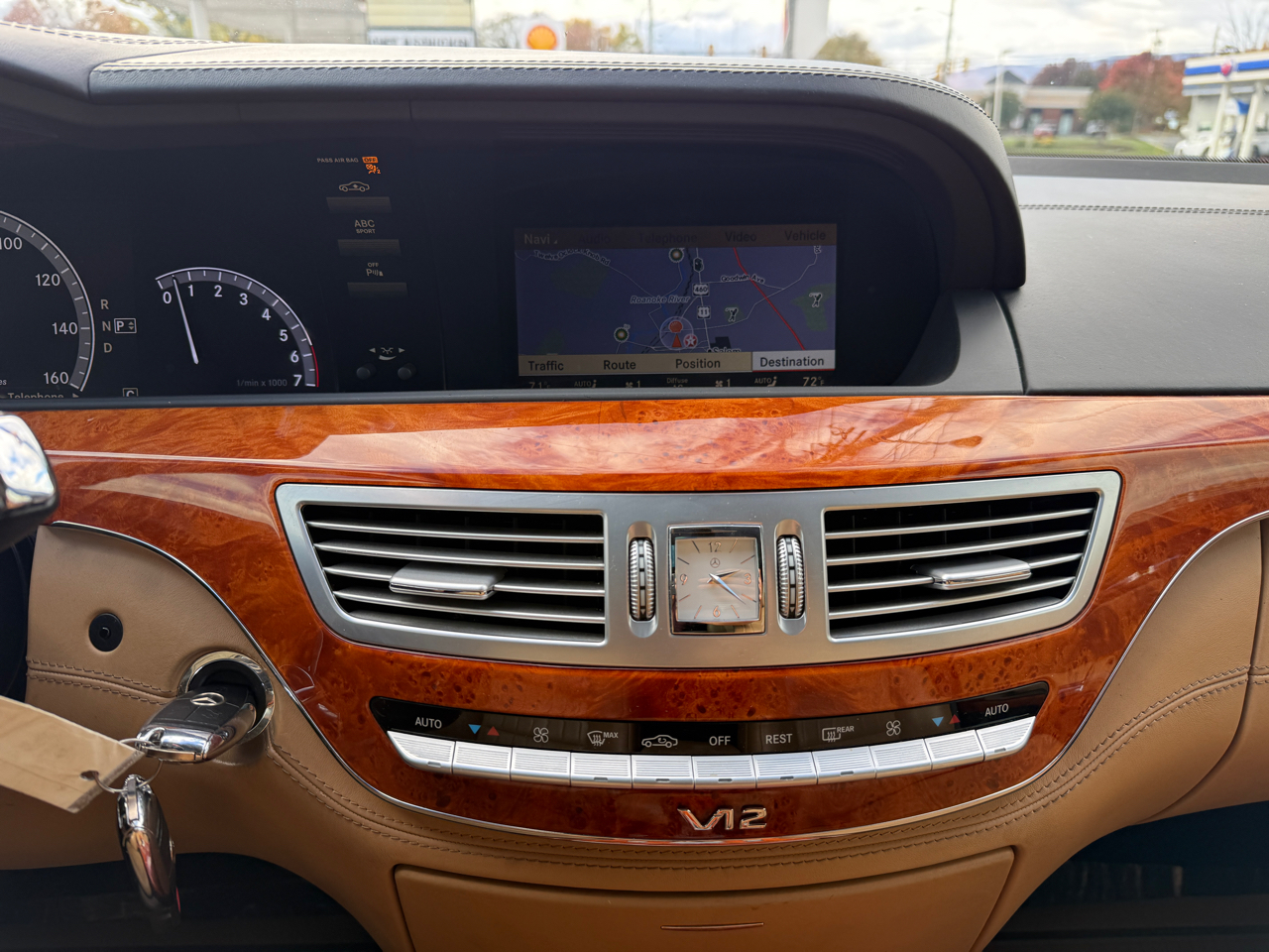 Mercedes-Benz S-Class S600 2010 Mercedes-Benz S-Class S600 2010