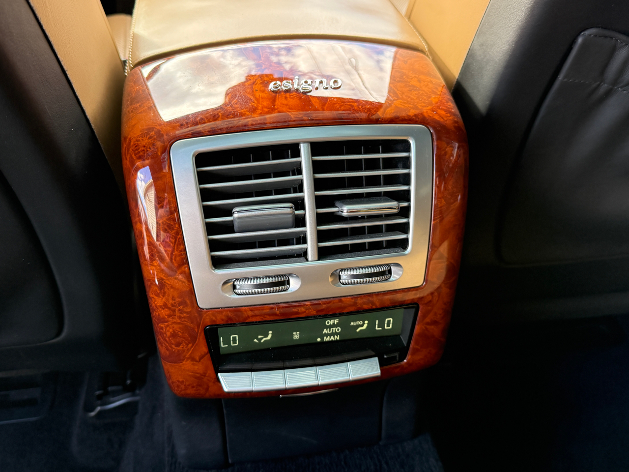 Mercedes-Benz S-Class S600 2010 Mercedes-Benz S-Class S600 2010