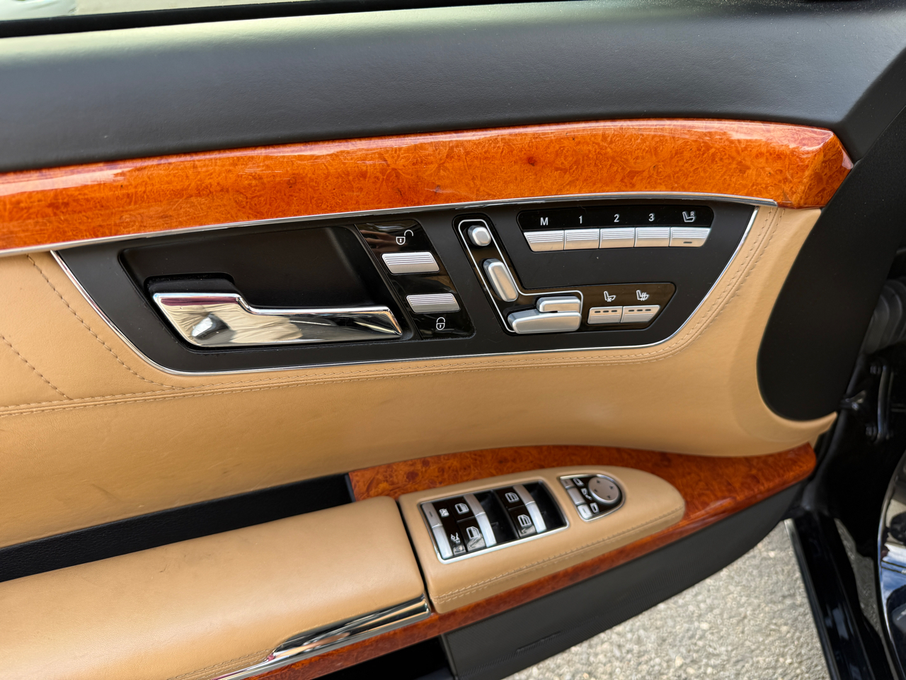 Mercedes-Benz S-Class S600 2010 Mercedes-Benz S-Class S600 2010