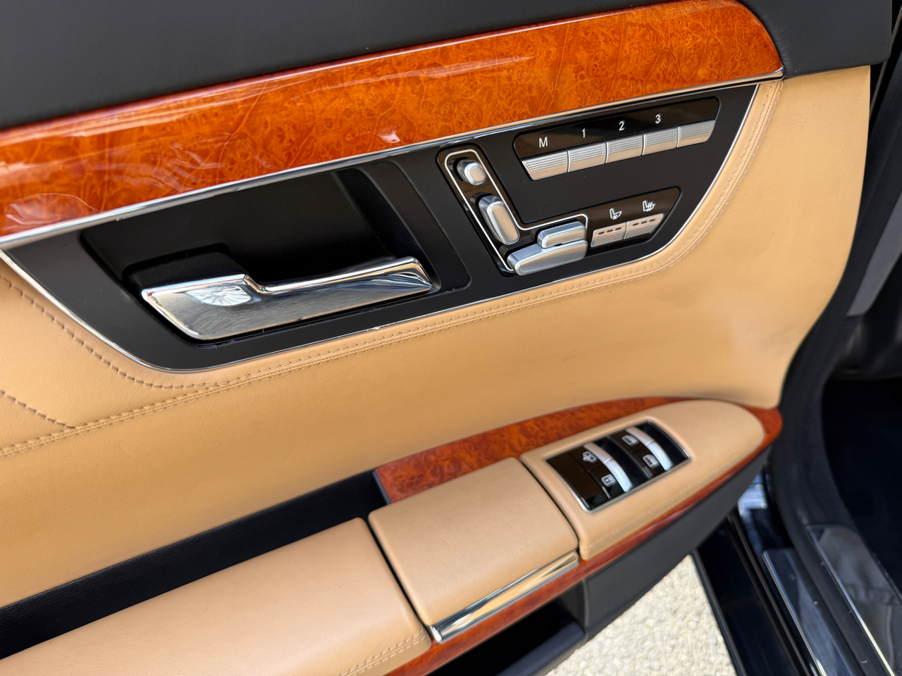 Mercedes-Benz S-Class S600 2010 Mercedes-Benz S-Class S600 2010