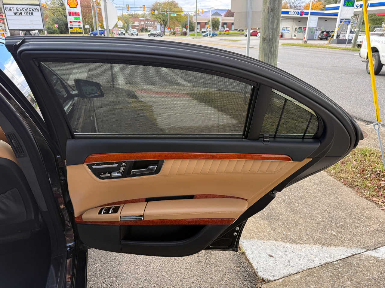 Mercedes-Benz S-Class S600 2010 Mercedes-Benz S-Class S600 2010