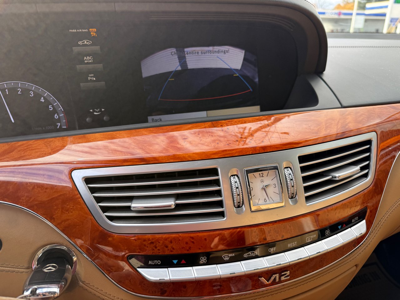 Mercedes-Benz S-Class S600 2010 Mercedes-Benz S-Class S600 2010