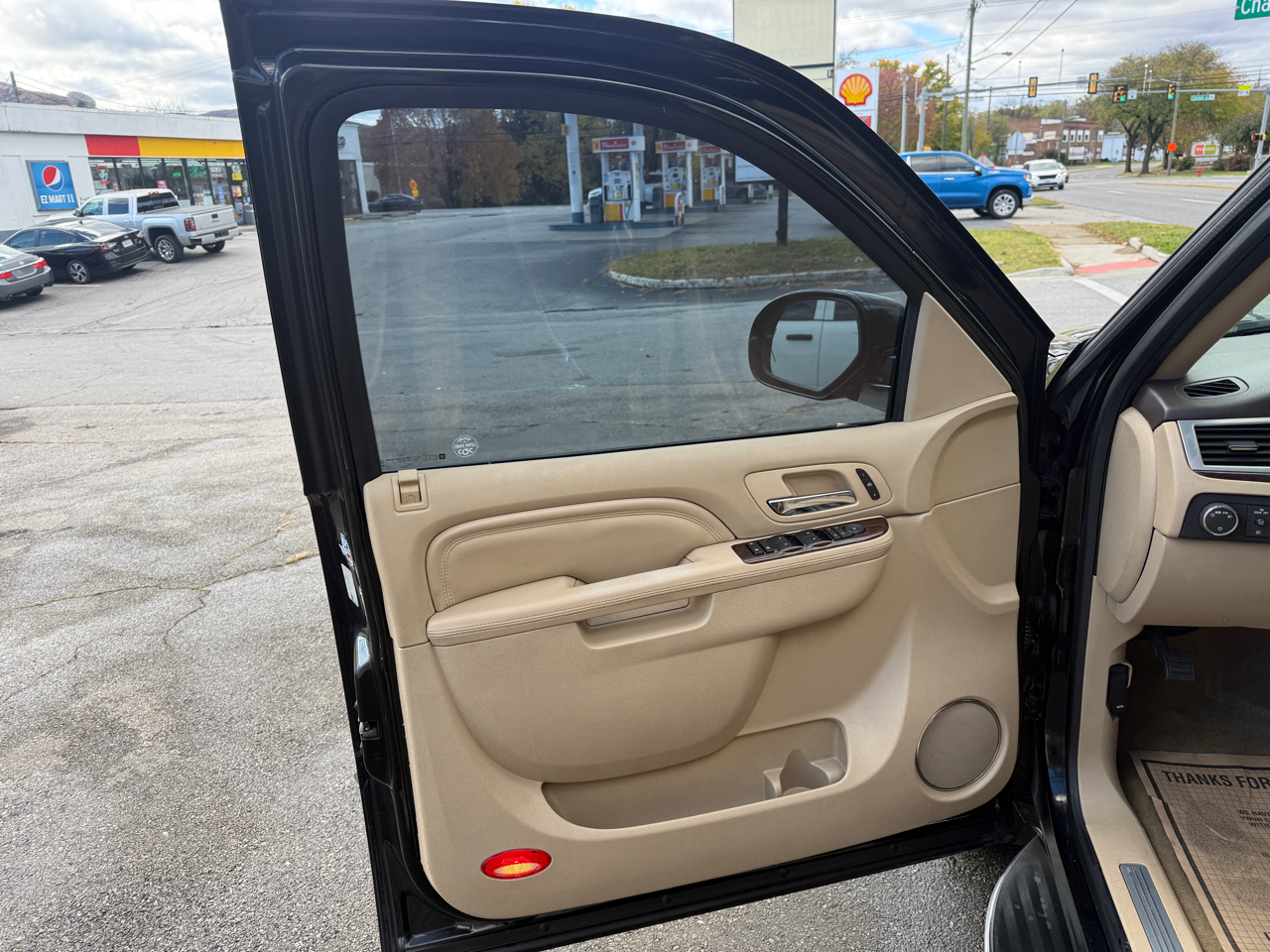 Cadillac Escalade ESV 2WD Luxury 2013 Cadillac Escalade ESV 2WD Luxury 2013