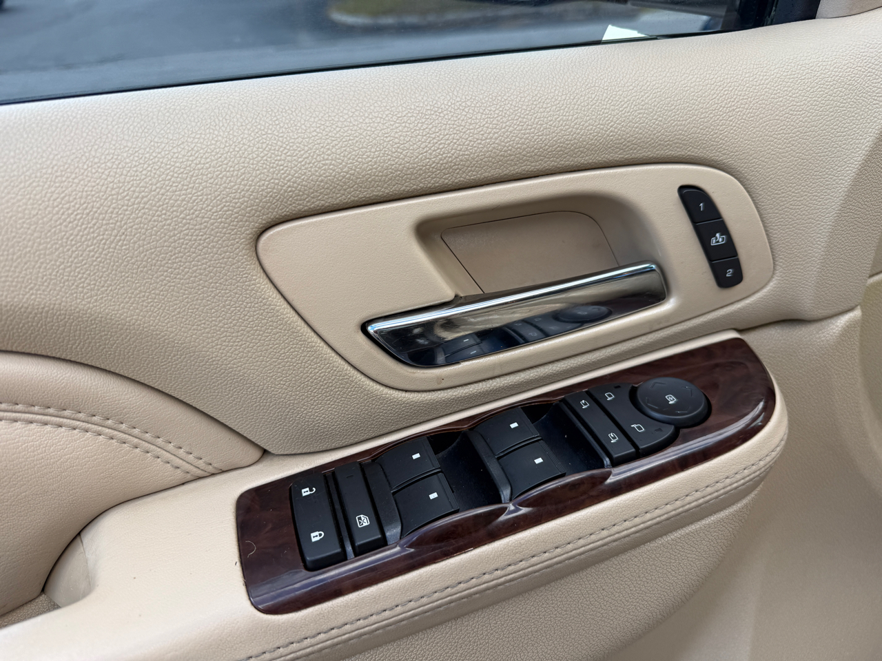 Cadillac Escalade ESV 2WD Luxury 2013 Cadillac Escalade ESV 2WD Luxury 2013