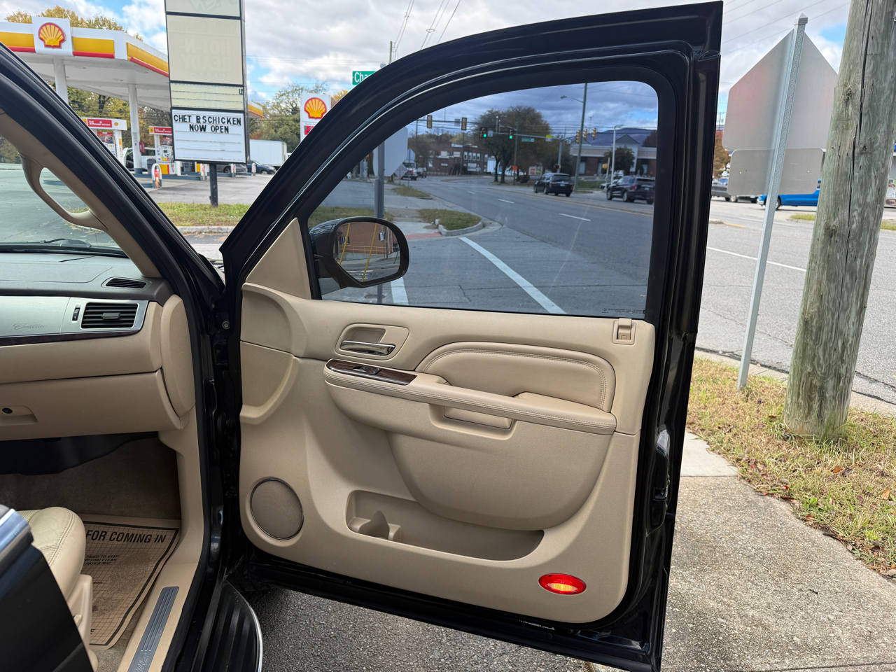 Cadillac Escalade ESV 2WD Luxury 2013 Cadillac Escalade ESV 2WD Luxury 2013