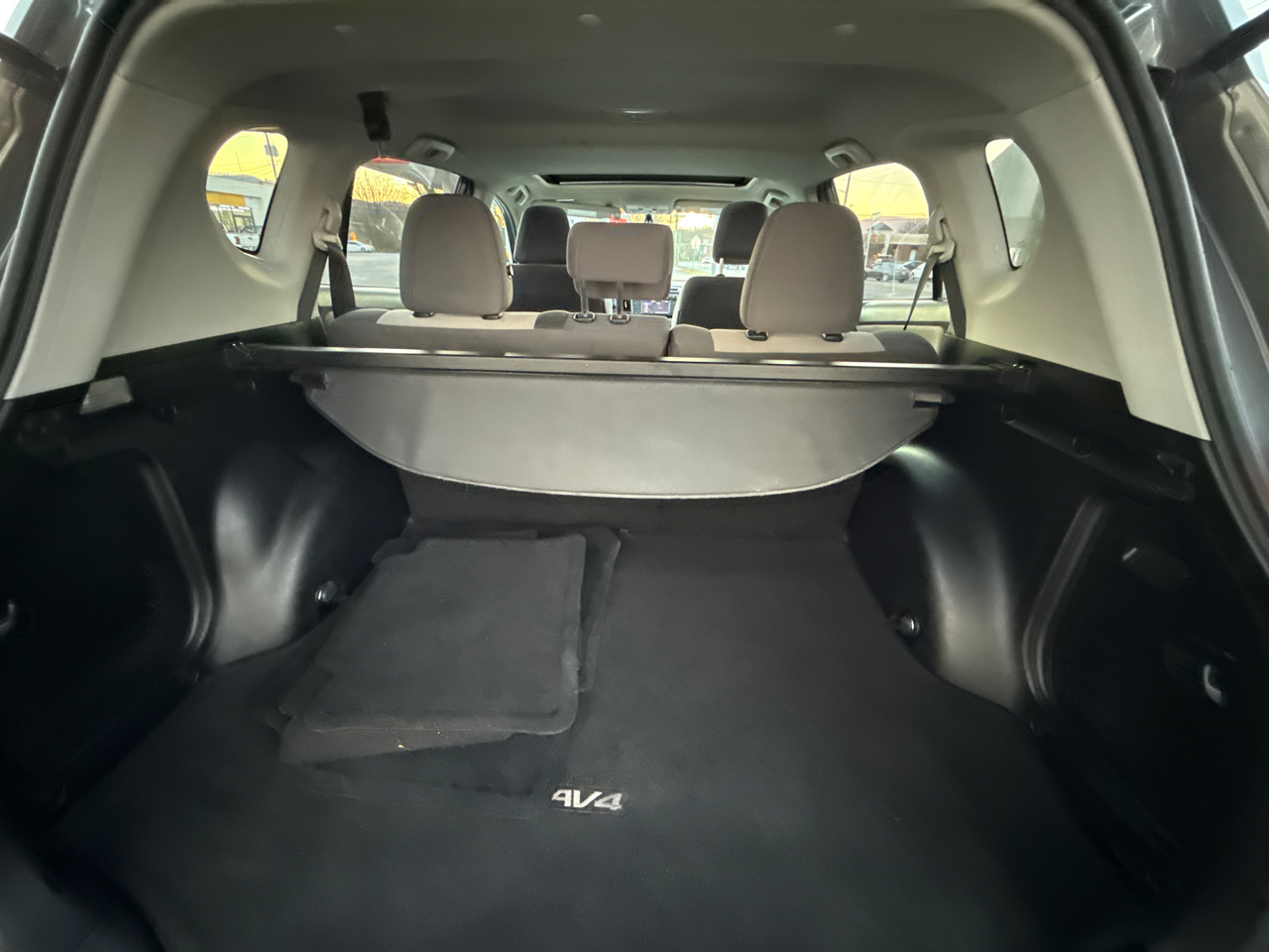 Toyota RAV4 XLE AWD 2014