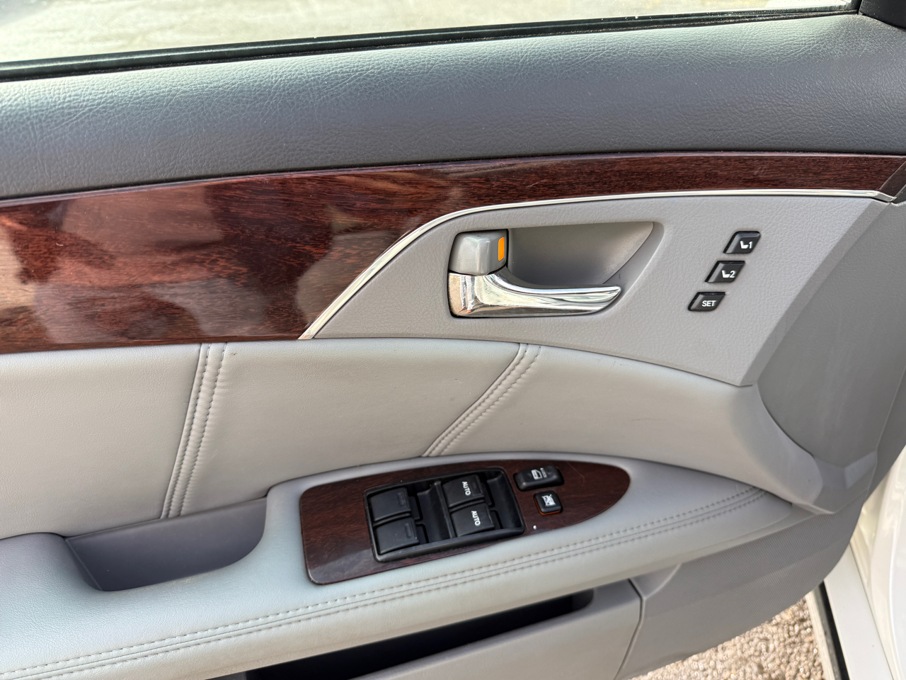 Toyota Avalon XLS 2008