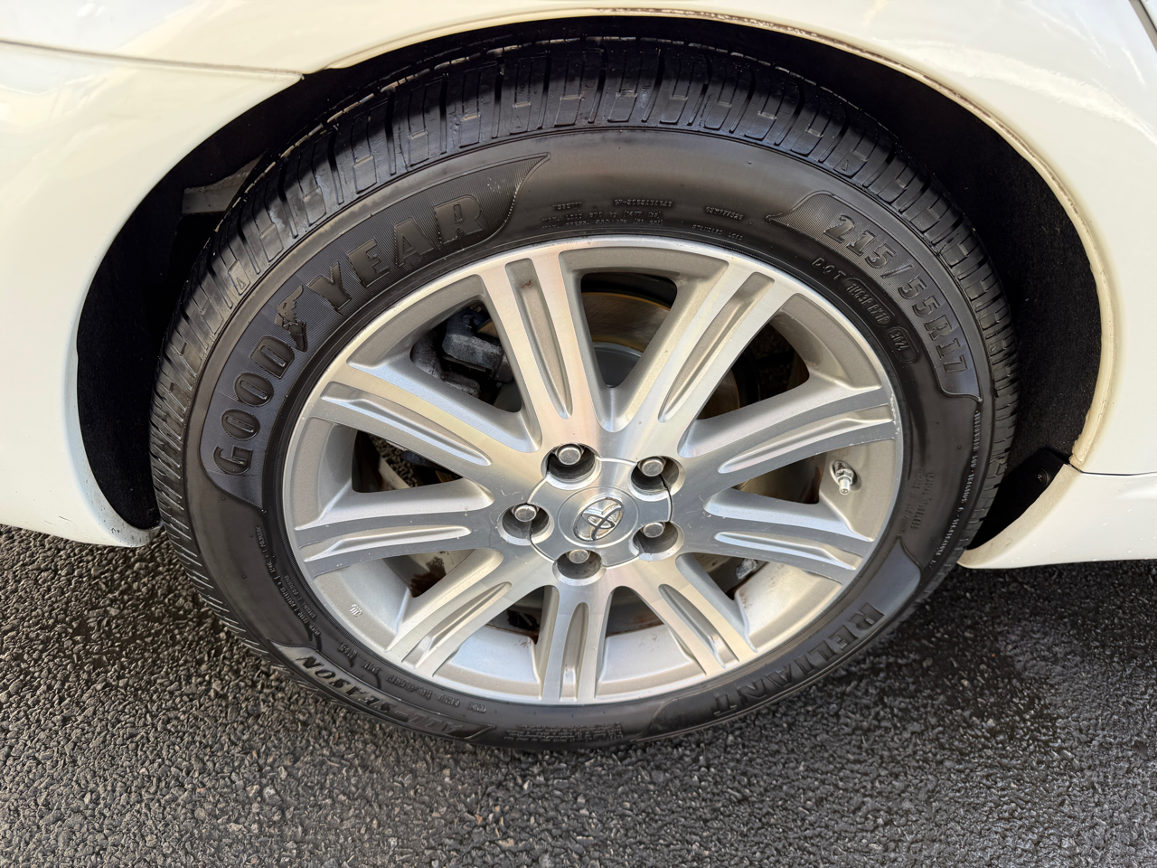 Toyota Avalon XLS 2008