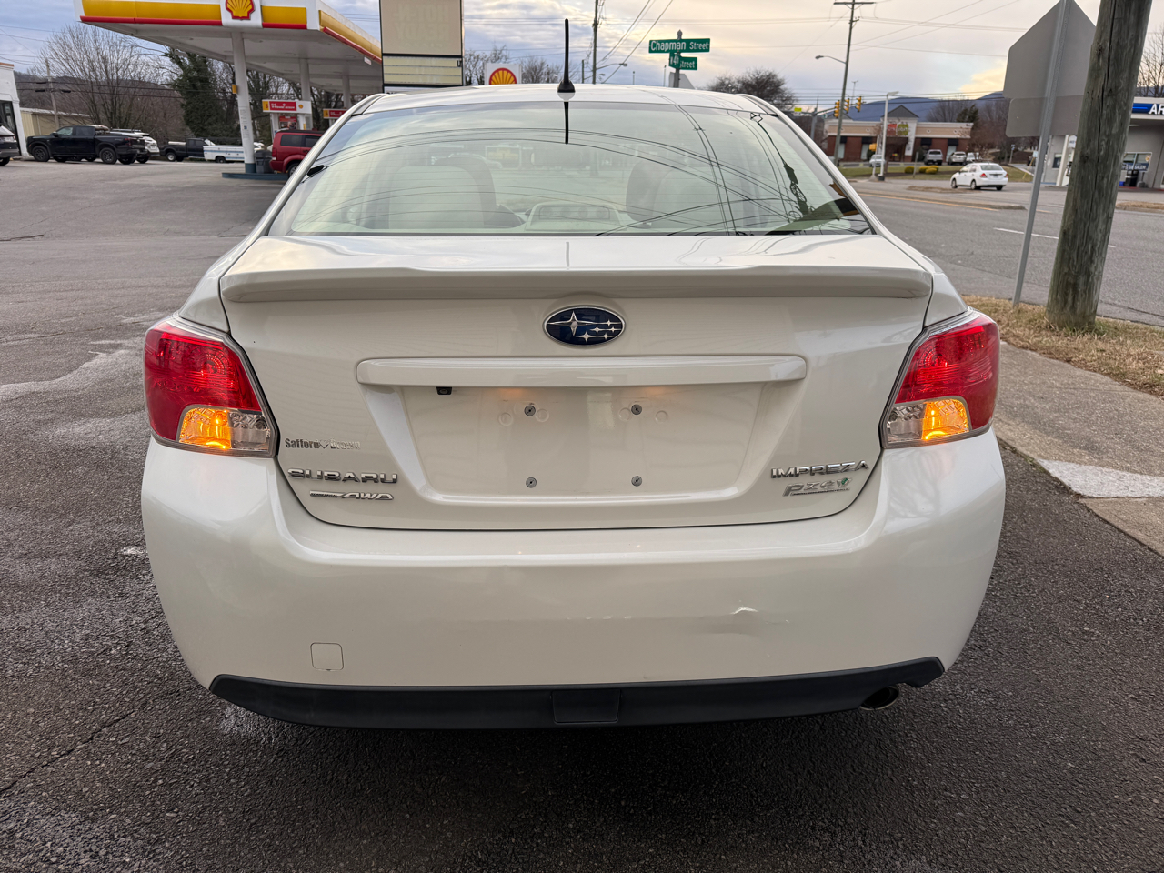 Subaru Impreza 2.0i Premium PZEV 4-Door 2016