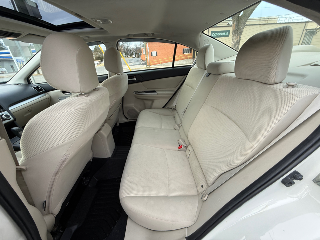 Subaru Impreza 2.0i Premium PZEV 4-Door 2016