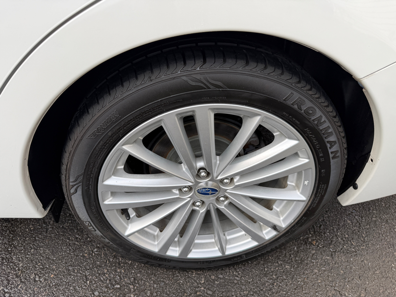 Subaru Impreza 2.0i Premium PZEV 4-Door 2016