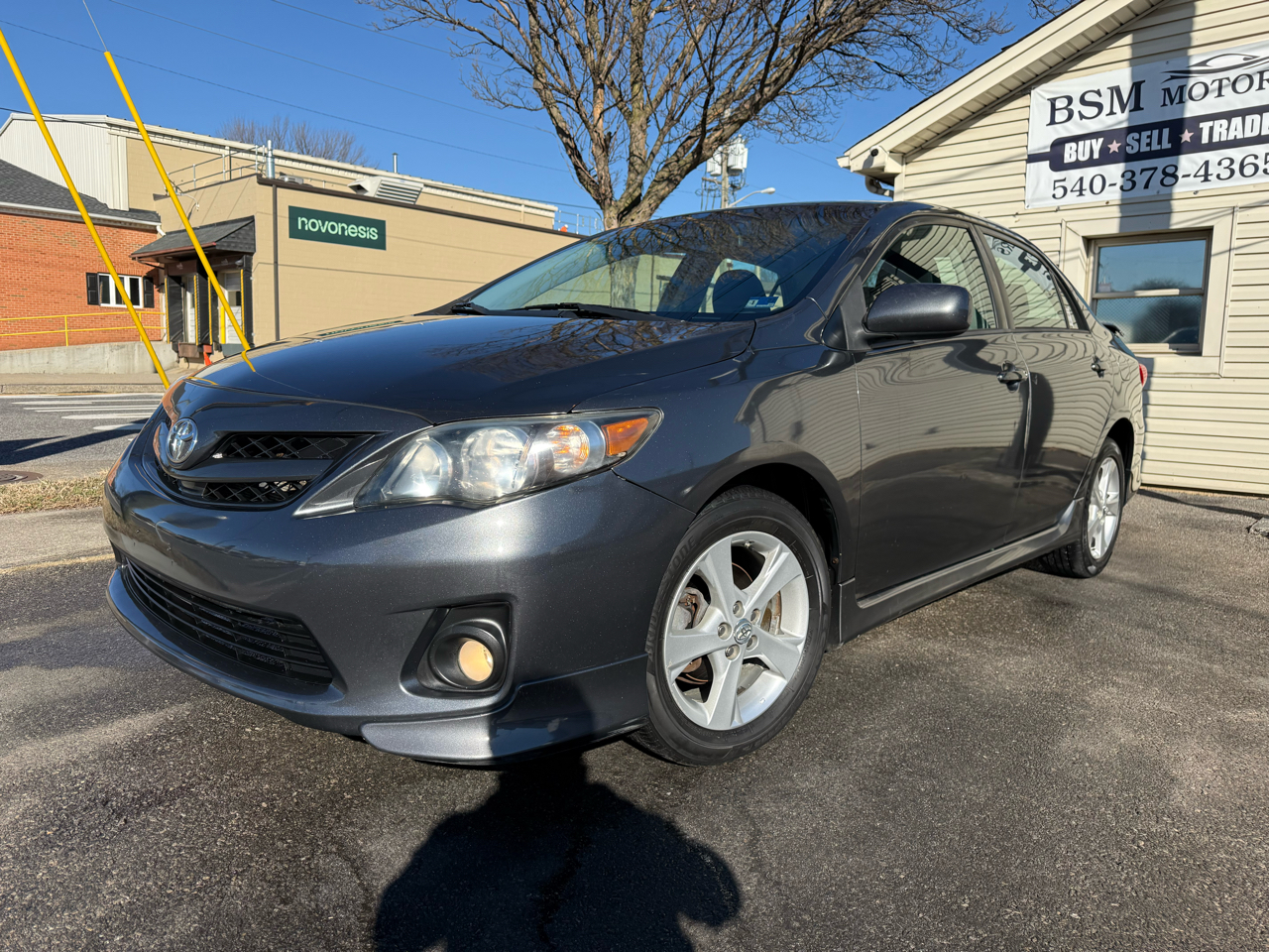 Toyota Corolla 4dr Sdn Auto S (Natl) 2012