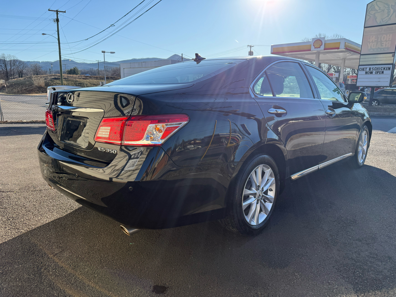 Lexus ES 350 4D Sedan 2011