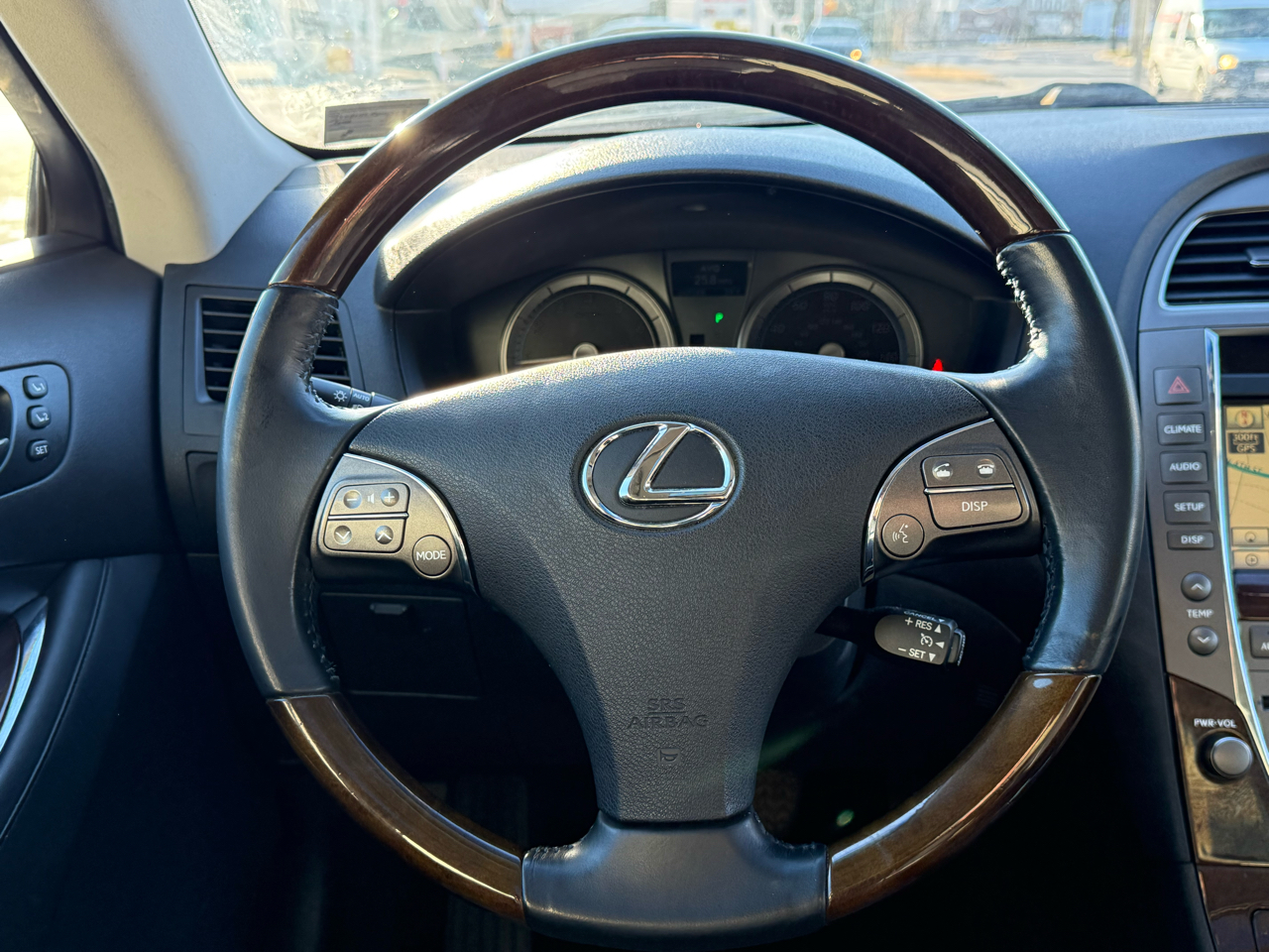 Lexus ES 350 4D Sedan 2011