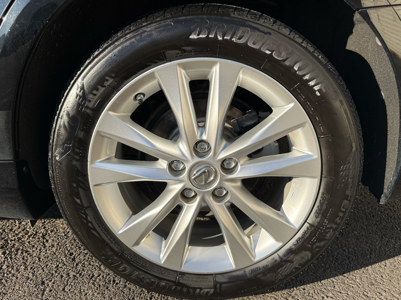 Lexus ES 350 4D Sedan 2011