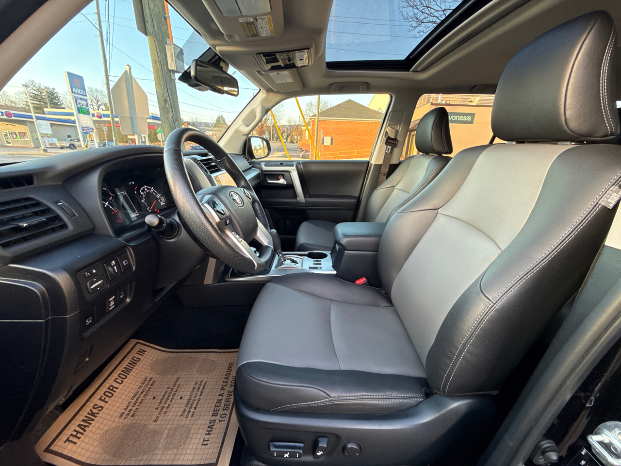 Toyota 4Runner SR5 Premium 4WD 2024