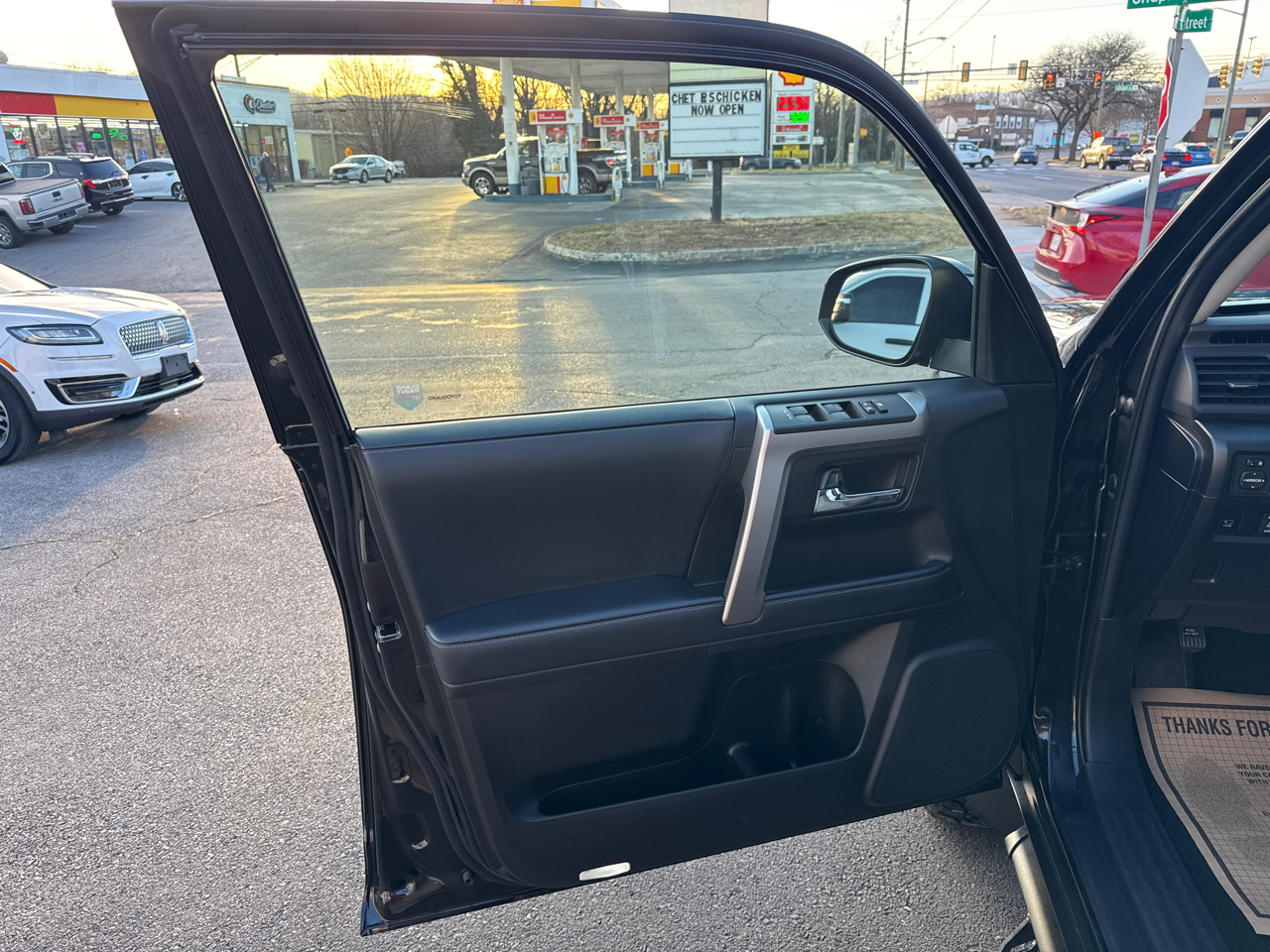 Toyota 4Runner SR5 Premium 4WD 2024